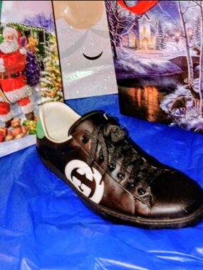 Gucci Black Leather Sneaker with White Logo and Green Heel Tab